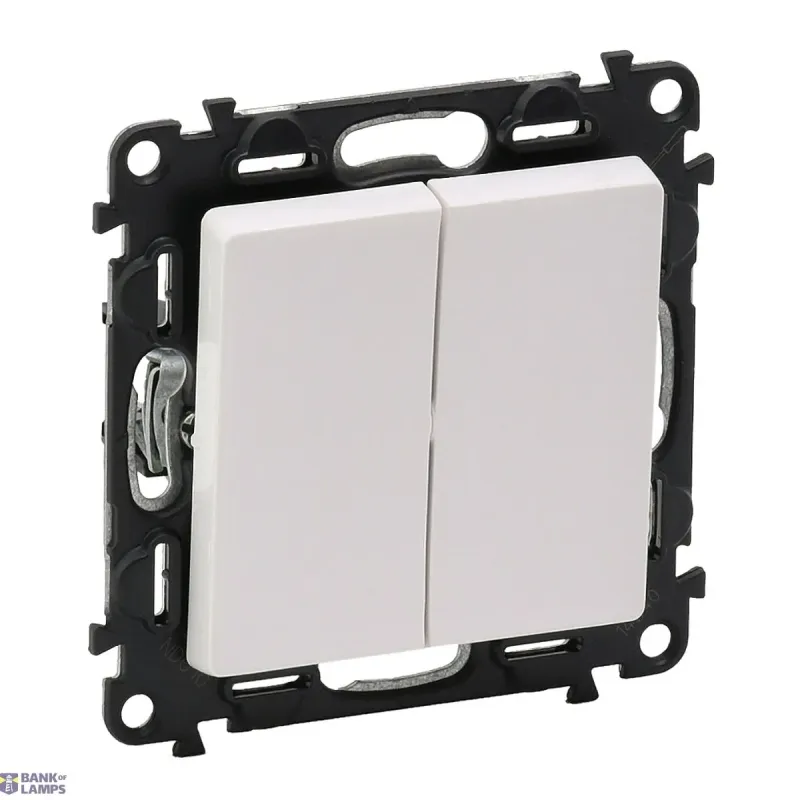 Legrand Push Button Valena Life White, 4P, 6A, 250V, 2M 752118