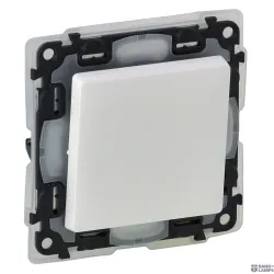 Legrand 752156 — Two-Way Switch Valena Life White, 10AX, 250V, IP44, with Cover