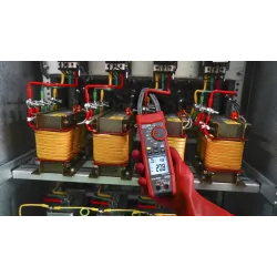 Profesionāls maiņstrāvas/līdzstrāvas knaibles SOLAR 1000A, 1,5kVAC, 2,5kVDC, V+A, IP65, CAT III 1,5kV, Bluetooth, UNIT