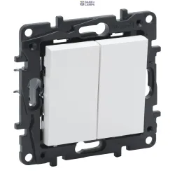 Legrand 863108 — Two-Gang Two-Way выключатель Niloé Step 17M, 10A, White, IK04, 250V