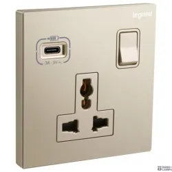 Legrand 282485A-C2 — розетка Outlet White, 1-Gang, 18W