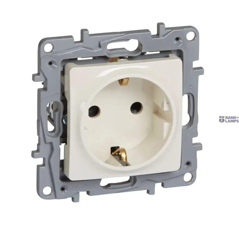 Legrand Schuko Socket Outlet Niloé, 2P+E, 16A, 250V, Screw 764629