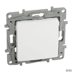 Legrand 764501 — Two-Way Switch White, 10AX, 250V, 10A, IP20