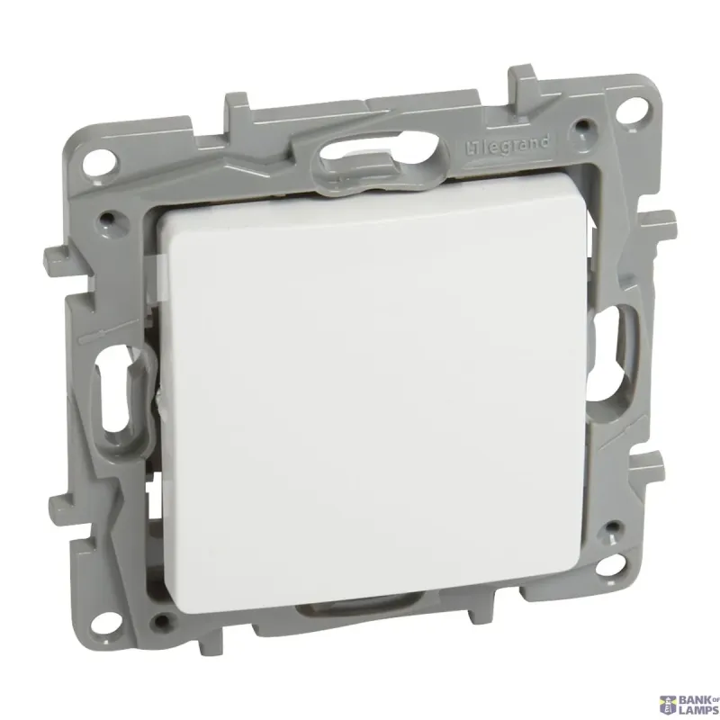 Legrand Two-Way Switch White, 10AX, 250V, 10A, IP20 764501