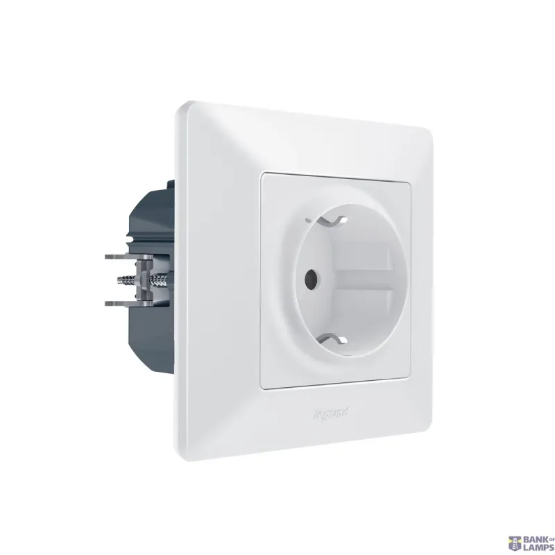Legrand Connected Socket Outlet Valena Life 16A, White, Schuko 752194