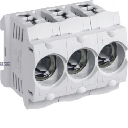 Hager LD046 — Fuse Base Plastic D02 w. clamp, 3-p, 63 A Hager LD046 — Fuse Base Plastic D02 w. clamp, 3-p, 63 A