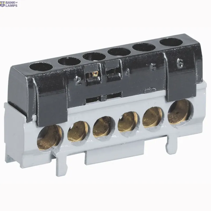 Legrand Terminal Block DISTRIBUTION ACCESSORIES 75 mm, Green, 1P 004832