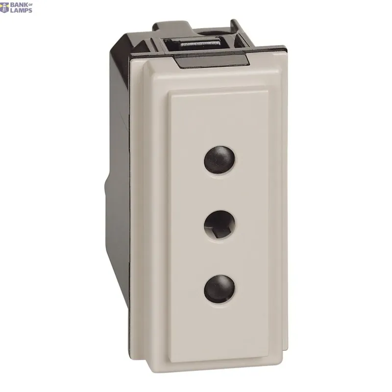 BTicino Socket Outlet Living Now 10A, 2P+E, 1 Module, 250 V AC KM4113