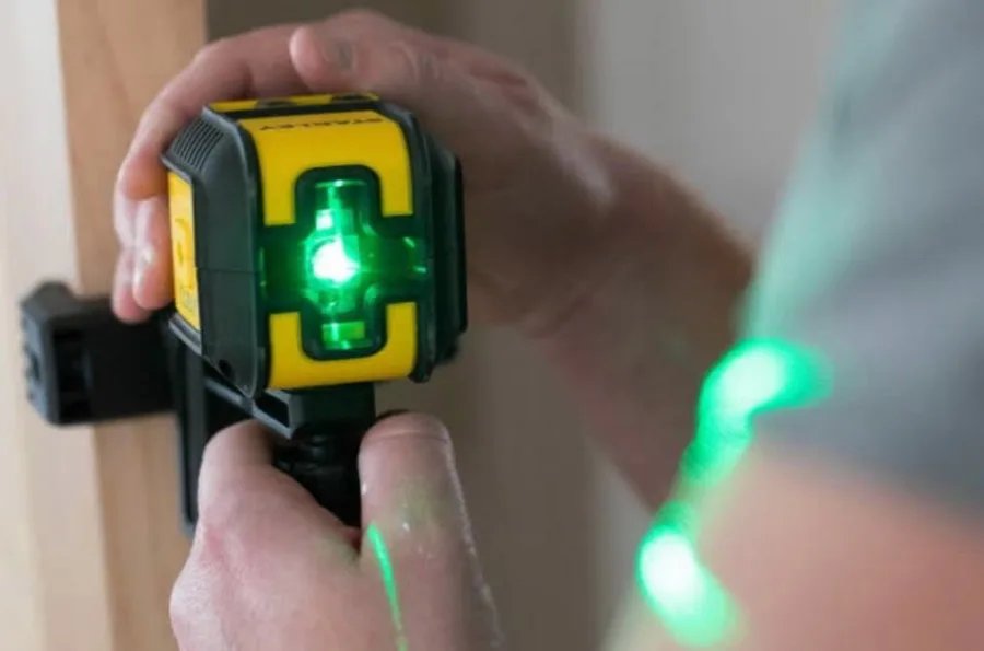 Krusta lāzerlīmeņrādis CUBIX green ar somu