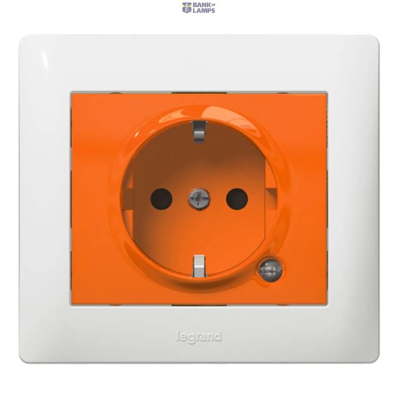 Legrand 771045 — Schuko rozete 2P+E