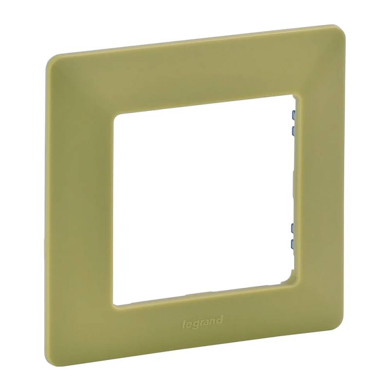 Legrand 754081 — Plate Valena Life
